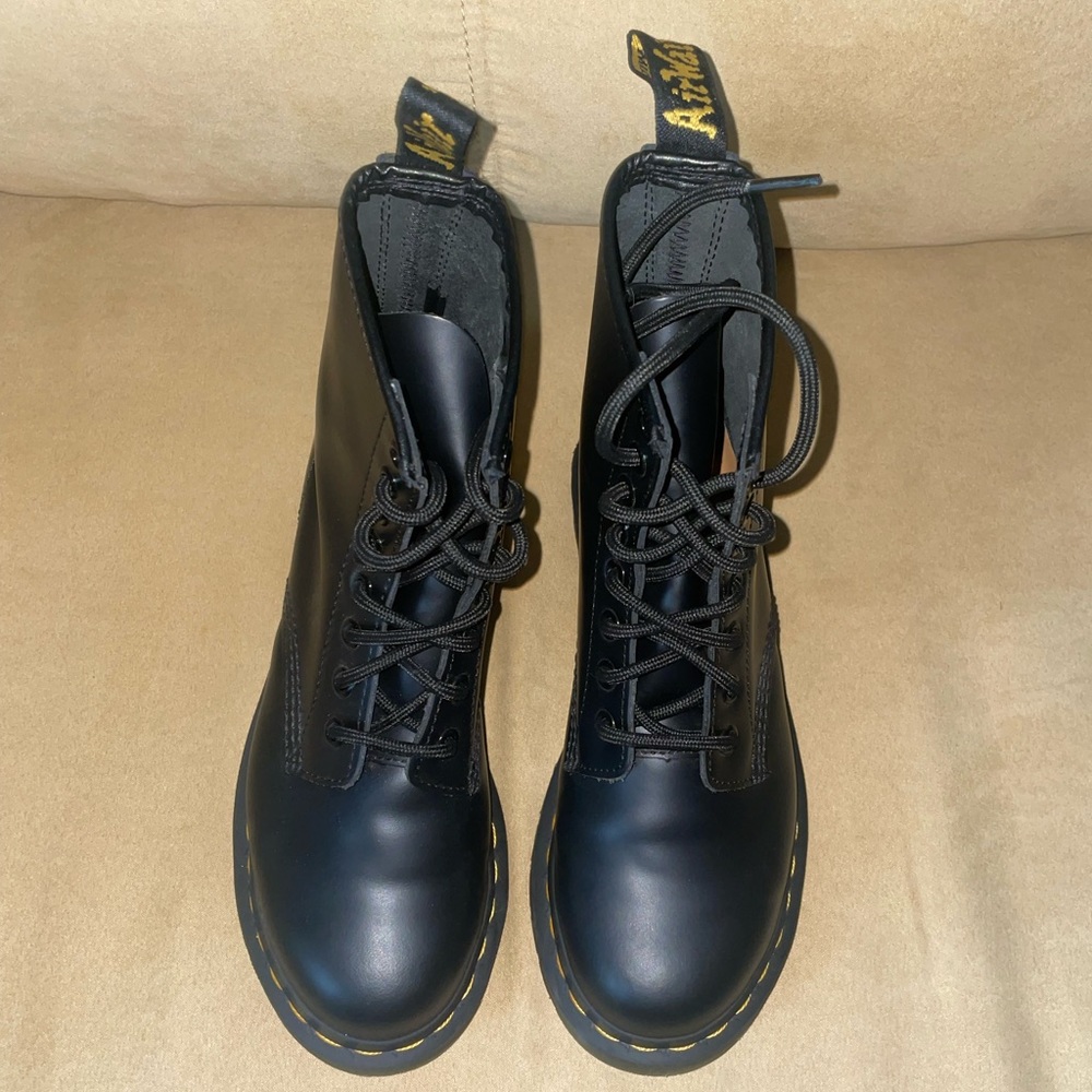 Dr. Martens Women’s